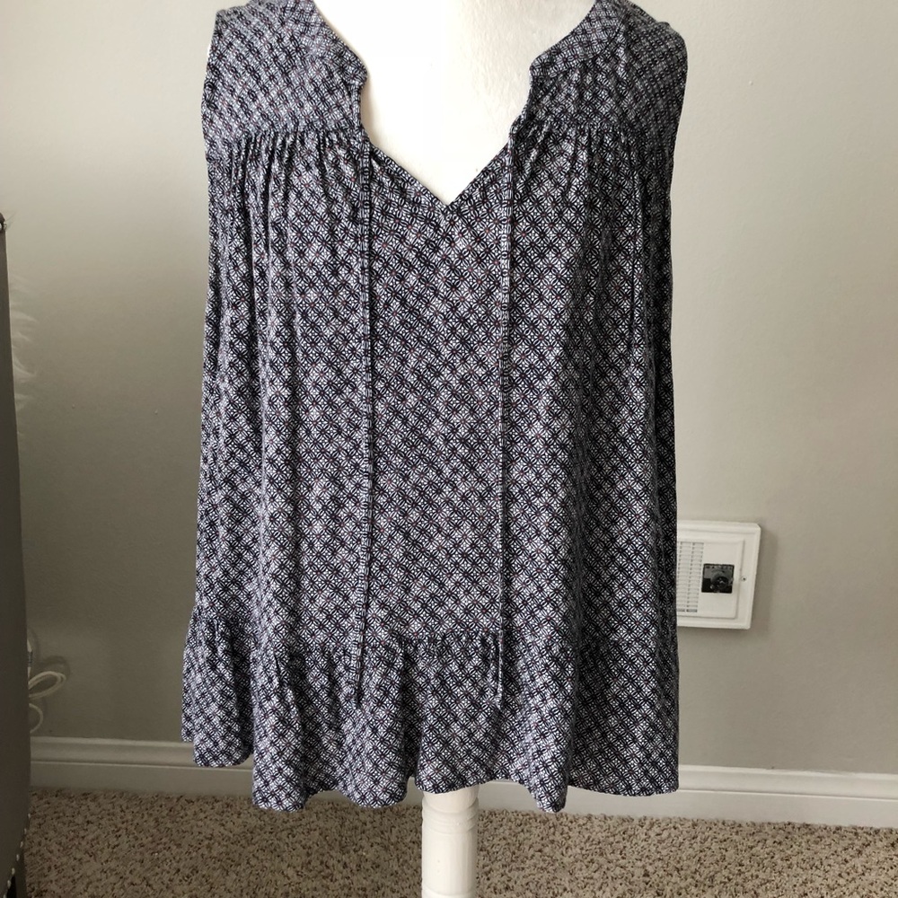 LOFT Patterned Swingy Sleeveless Blouse